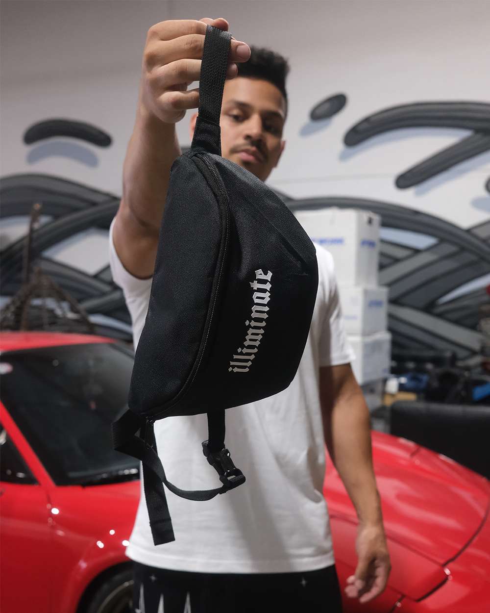 ILLIMINATE SHOULDER BAG