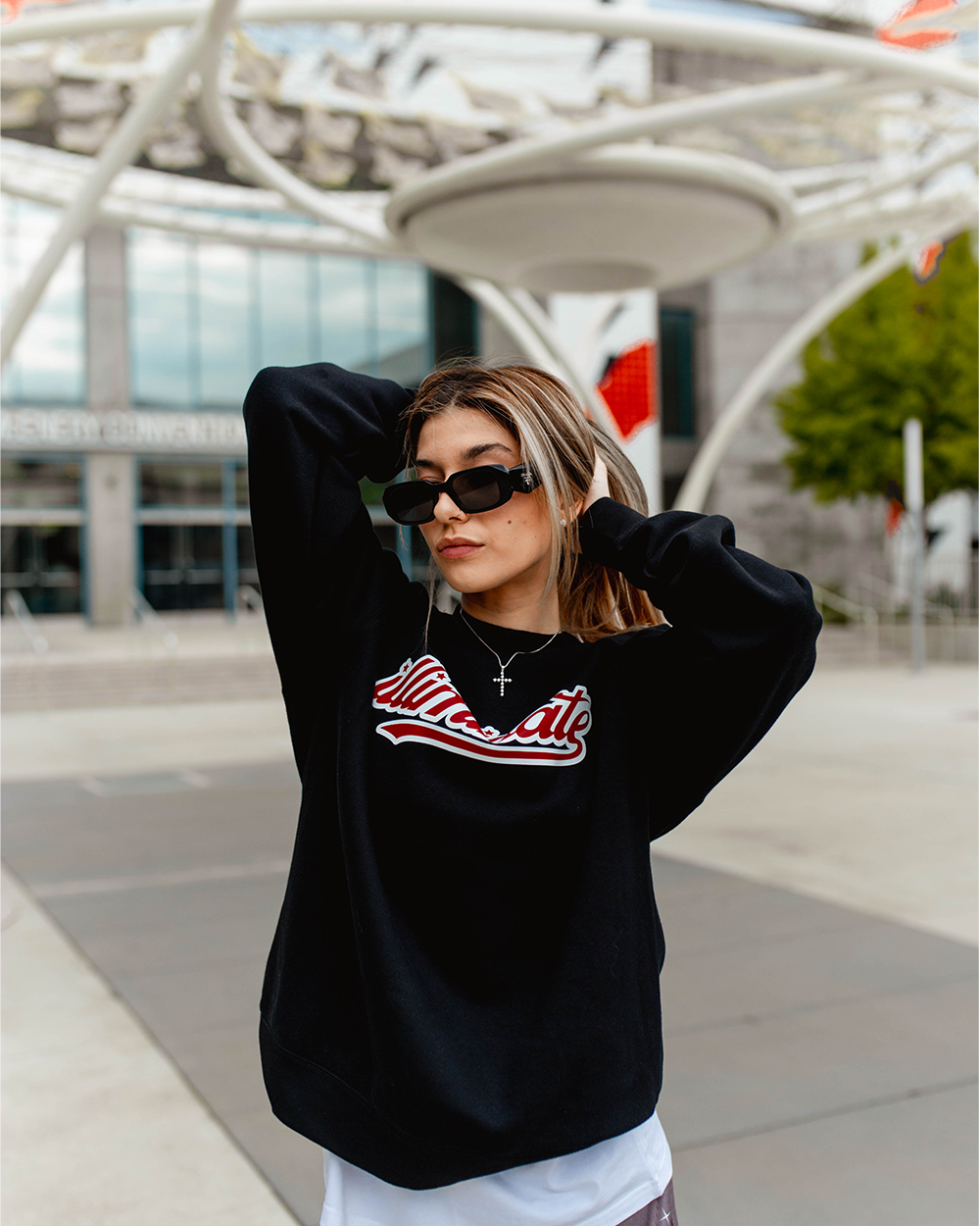 ILLIMINATE BASEBALL LOGO CREWNECK