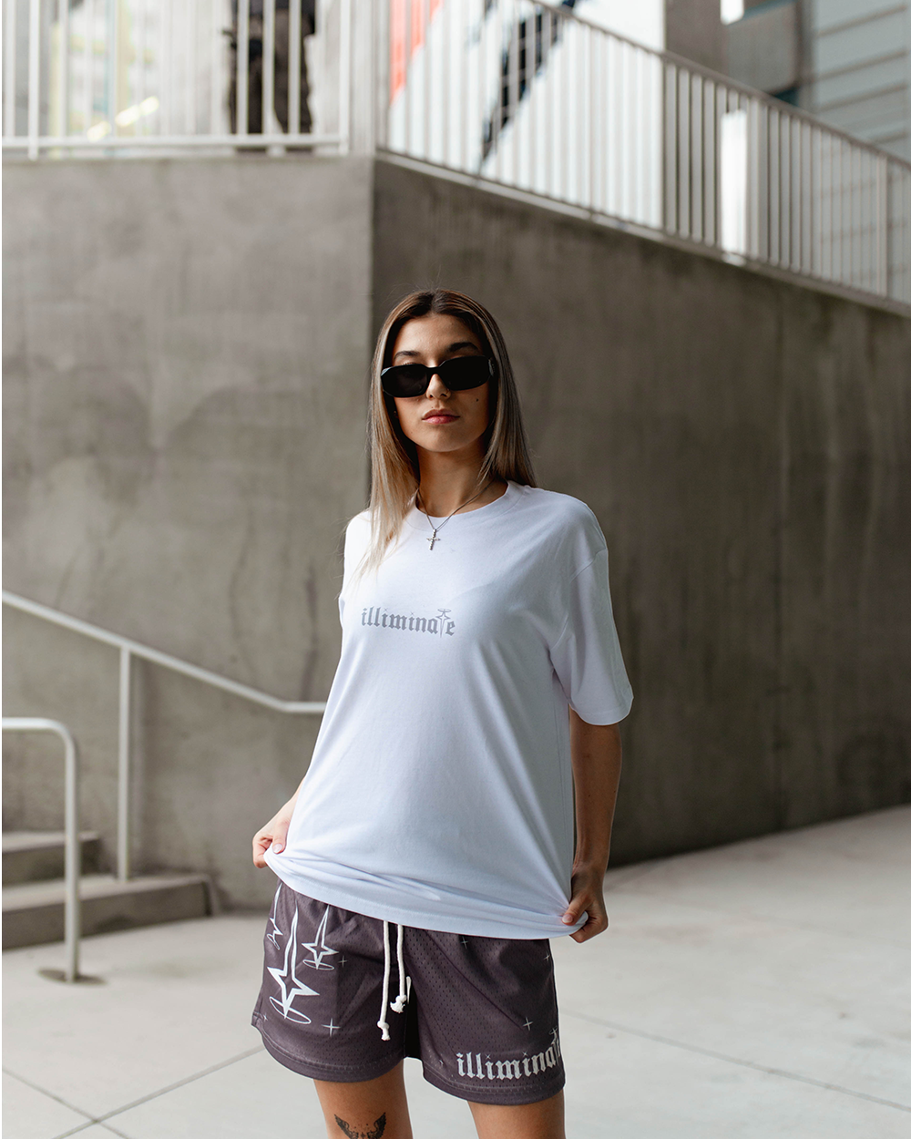 GREY REJECTION WHITE TEE