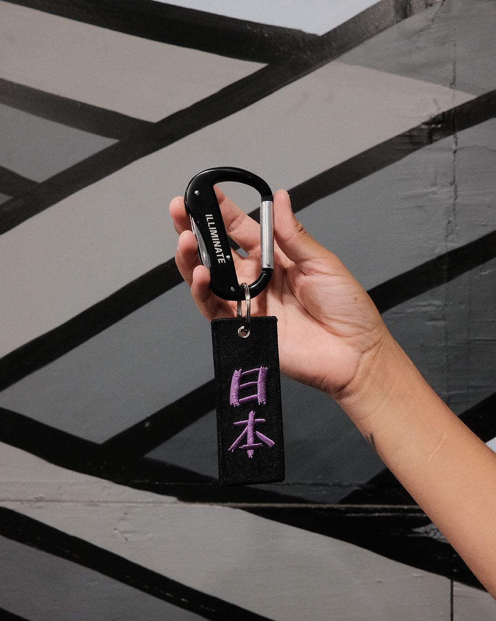 PURPLE JAPAN FLIGHT TAG