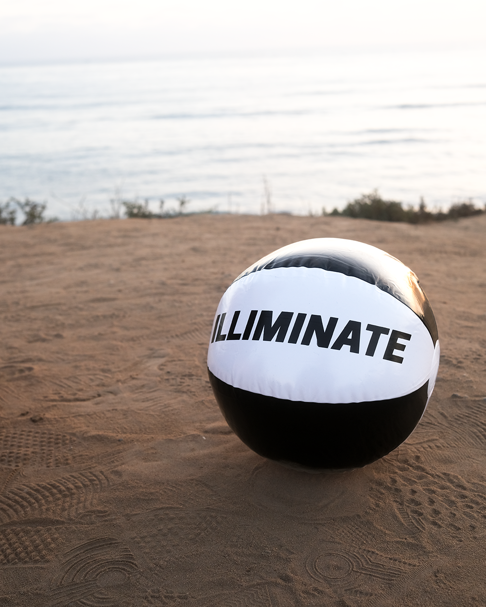 ILLIMINATE BEACHBALL