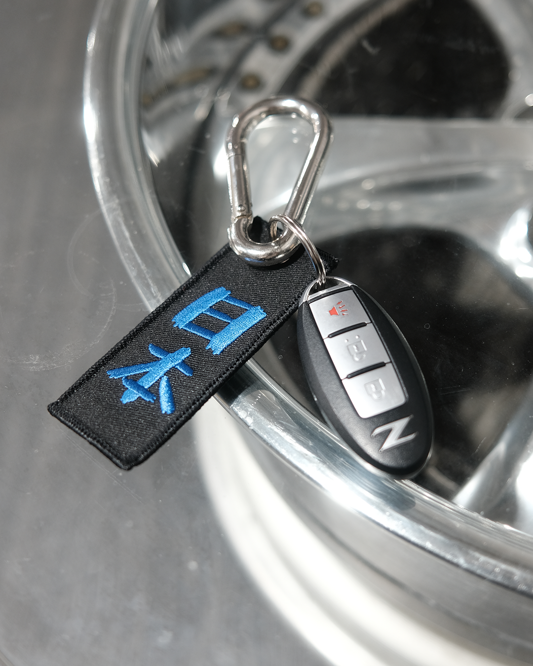 BLUE JAPAN FLIGHT TAG